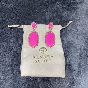 Kendra Scott Parsons Statement Earrings in Magenta Magnesite